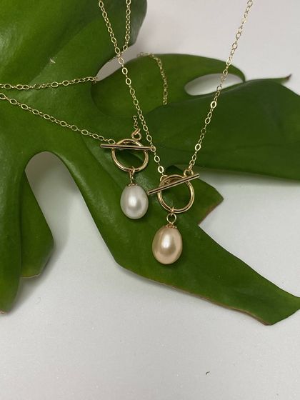 14K Gold Filled Freshwater Teardrop Pearl Toggle Chain Necklace | Dainty | Minimalist | Layering Necklace | Wedding | Bridesmaid Gift